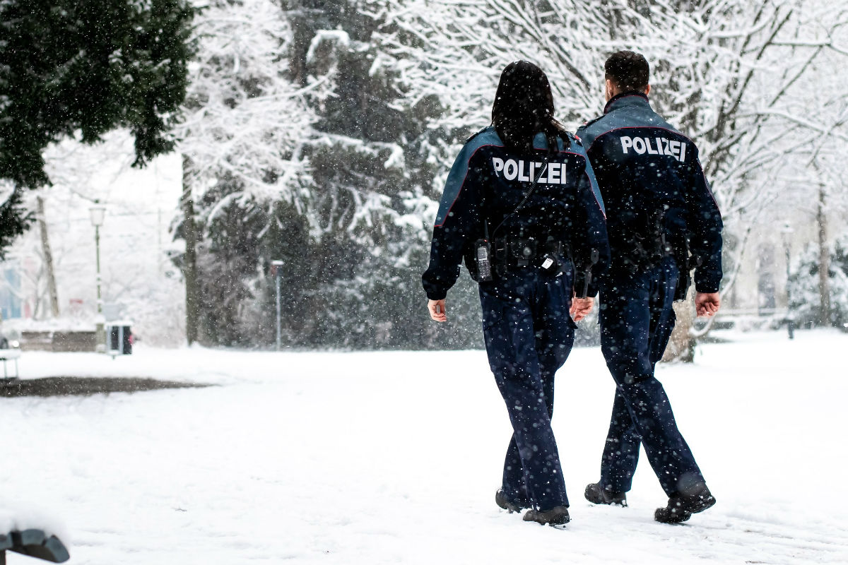 Winterthur-Wülflingen ZH - Unfallfahrer eines weissen Mercedes gesucht 