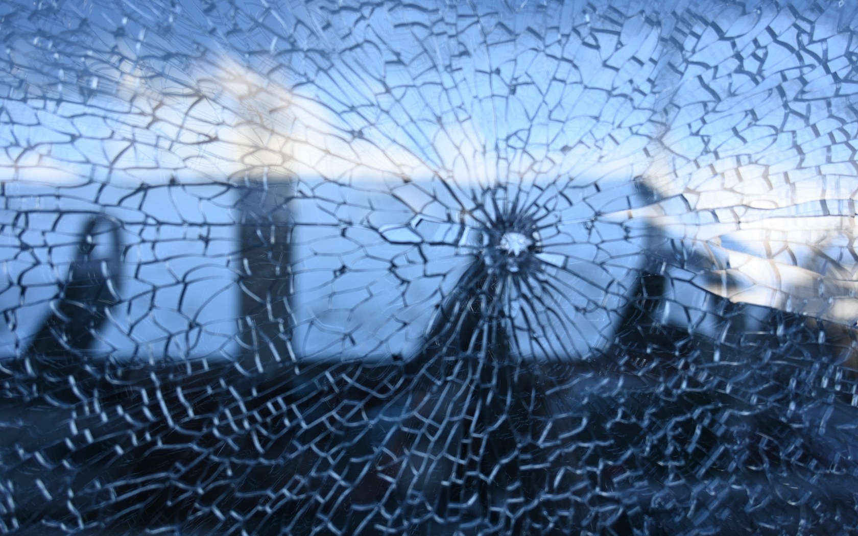 Sissach BL - Schuss gegen ein Mehrfamilienhaus 