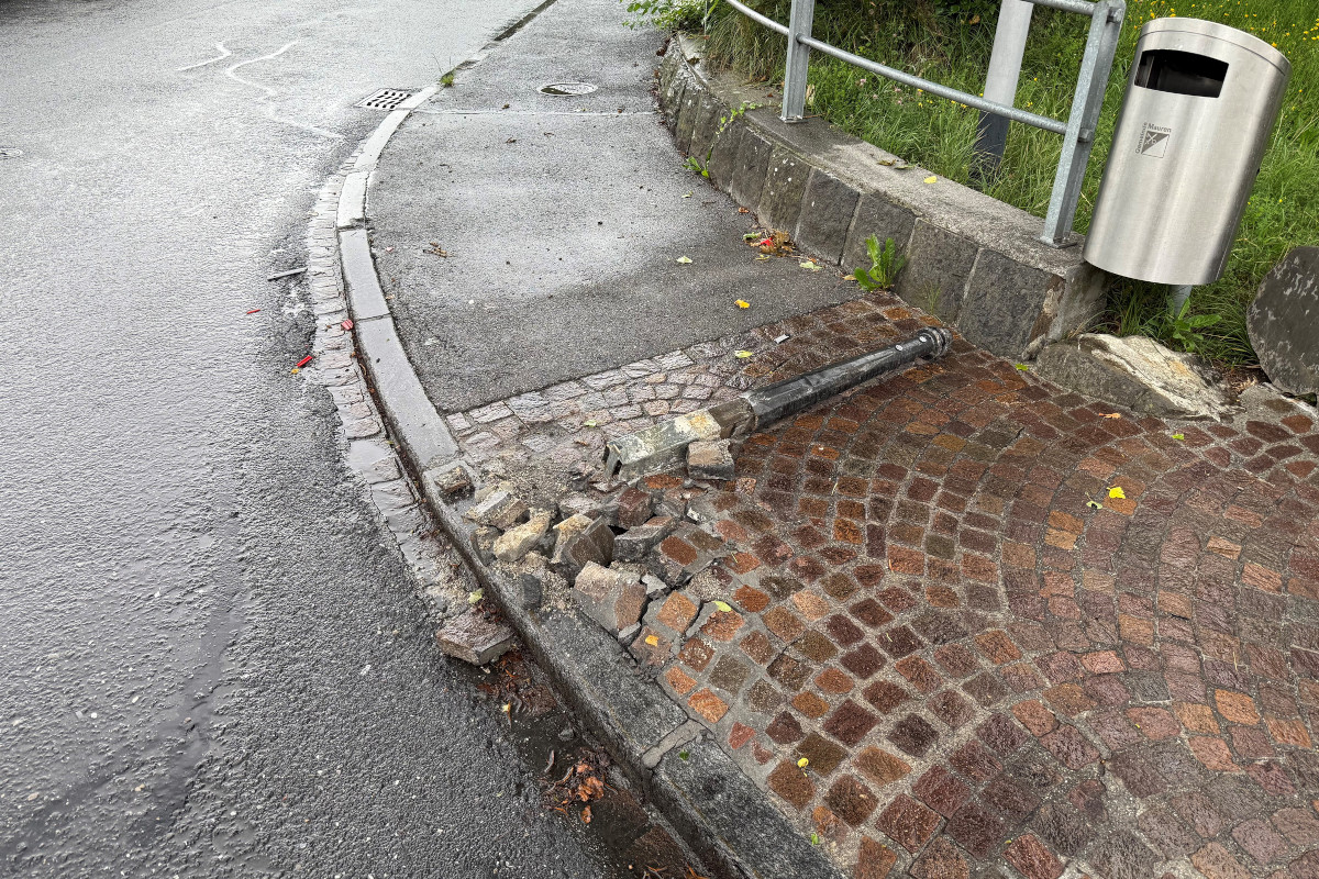 Mauren FL – Fahrer flüchtet nach Unfall – Polizei sucht Zeugen