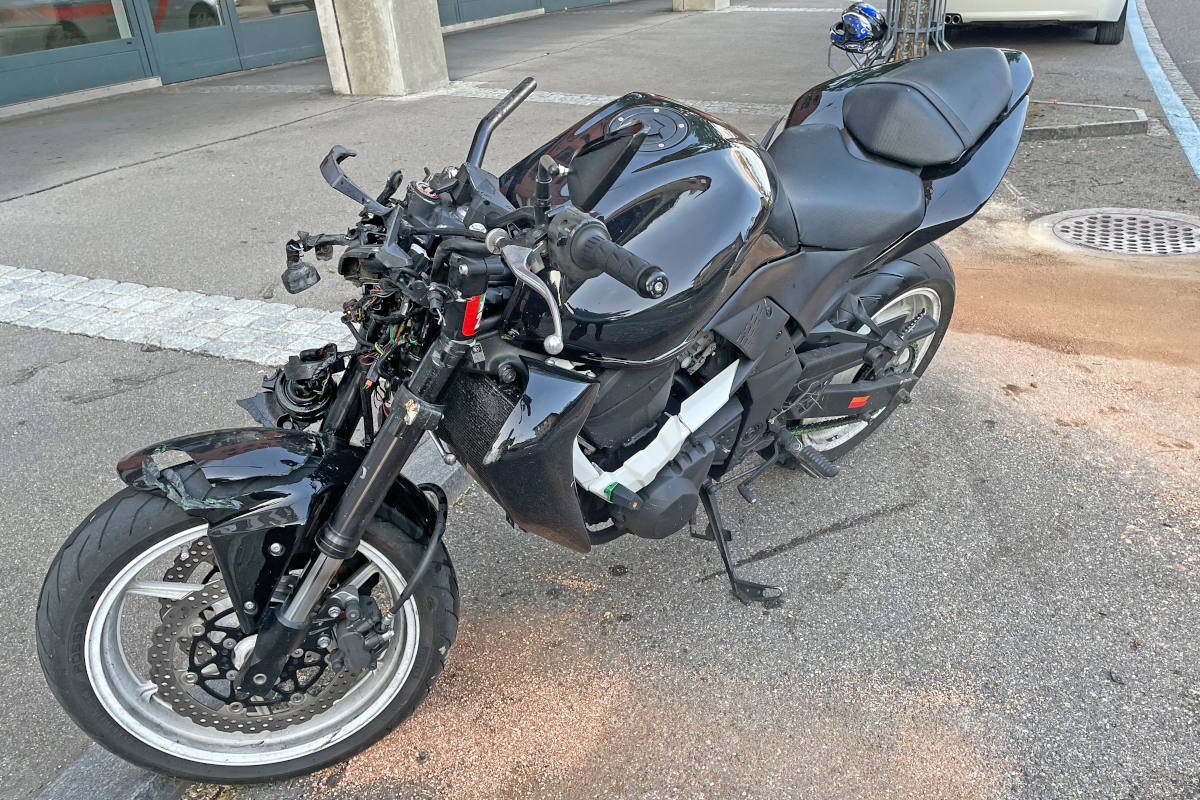 Kreuzlingen TG – Mit entwendetem Motorrad Unfall verursacht