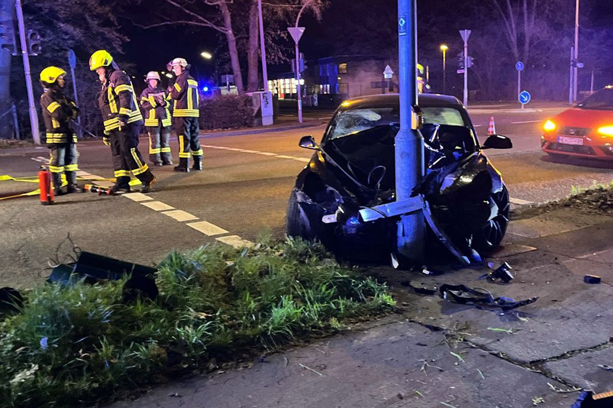 Leichlingen – Unfall nach Verwechslung von Gas und Bremse