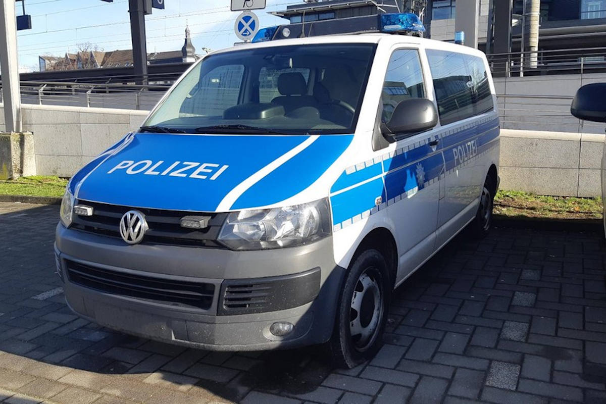 Siegburg – Einsatzfahrzeug beschädigt