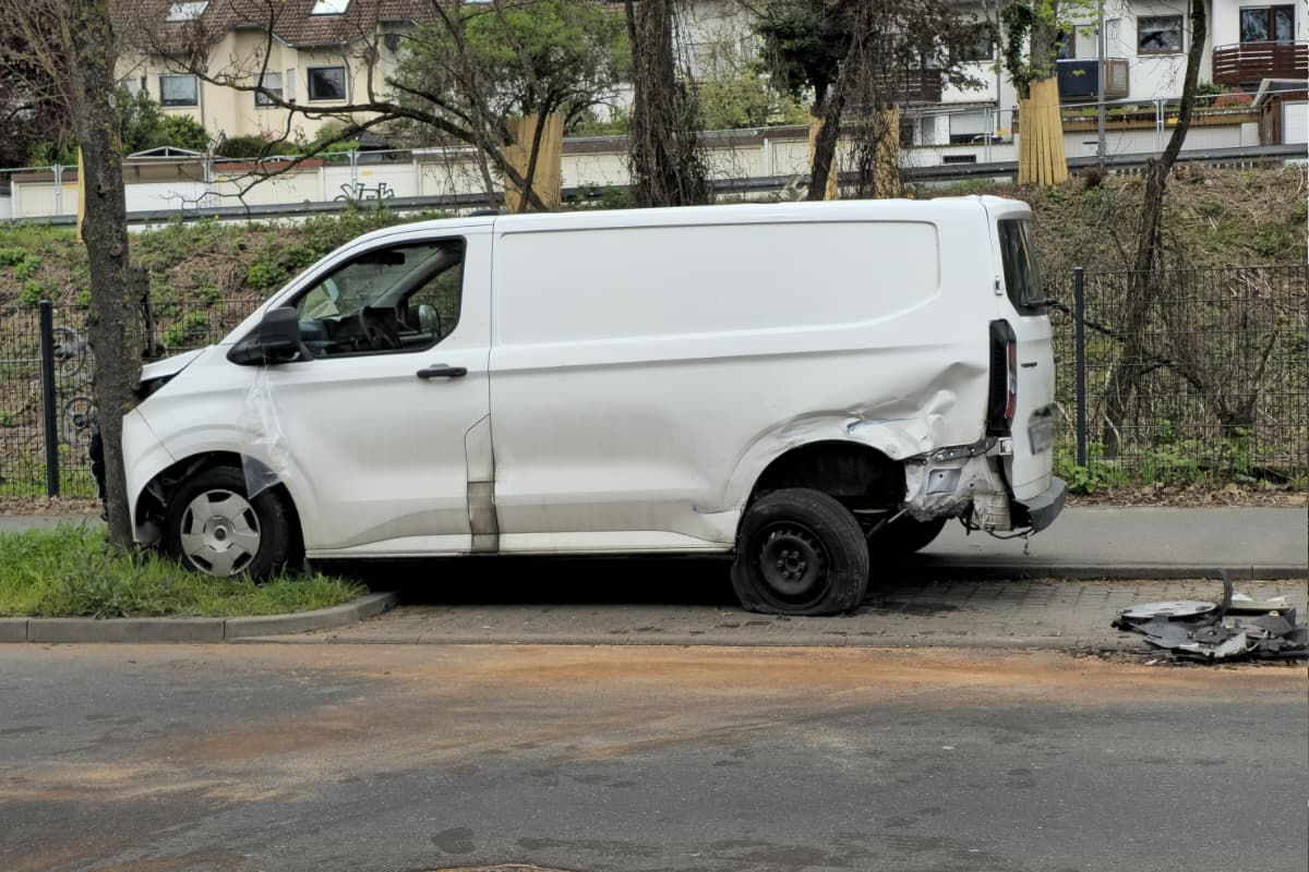 Wiesbaden – Autofahrerin verursacht Unfall mit 1,8 Promille