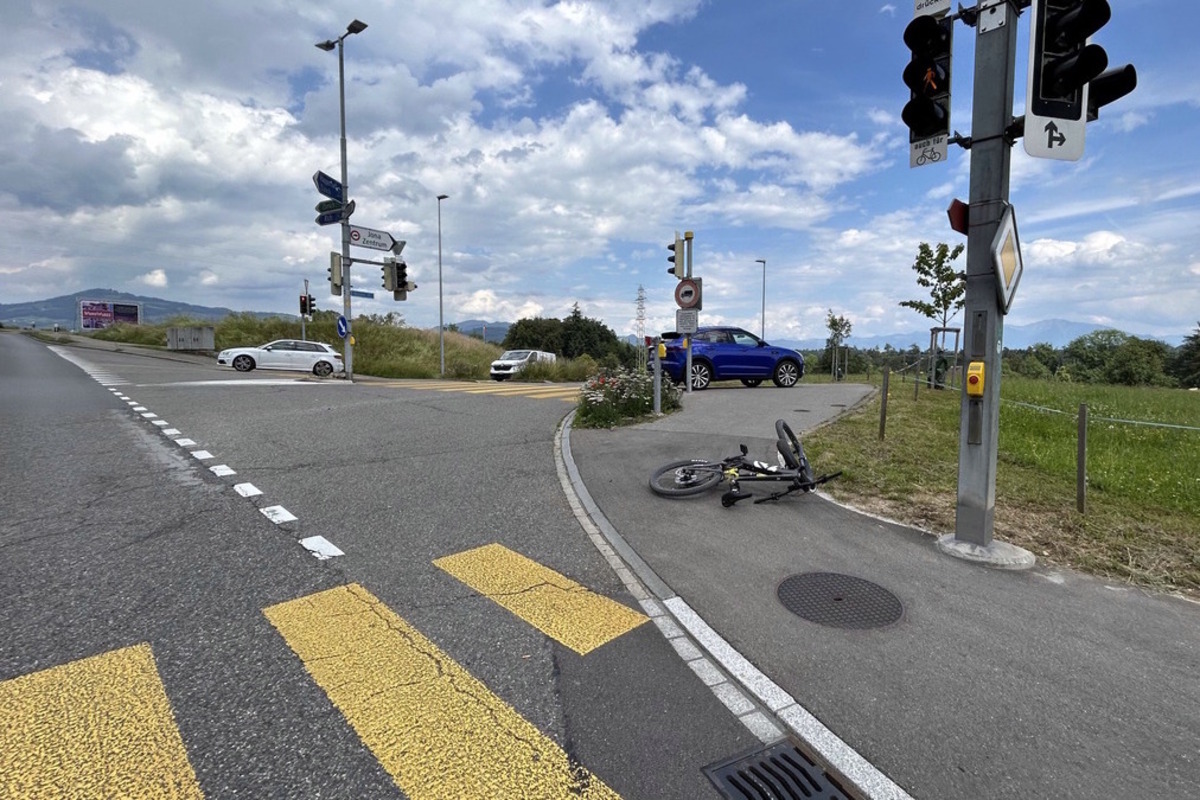 Rapperswil-Jona SG - E-Biker bei Unfall verletzt