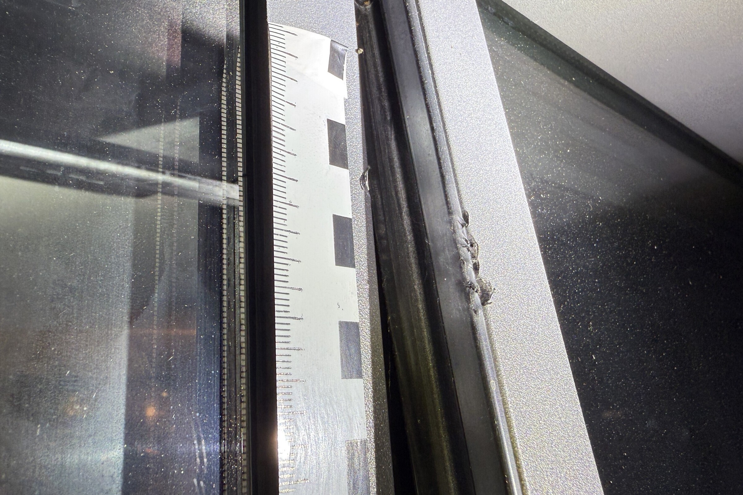 Glarus, Näfels GL – In Metzgerei und Bäckerei eingebrochen