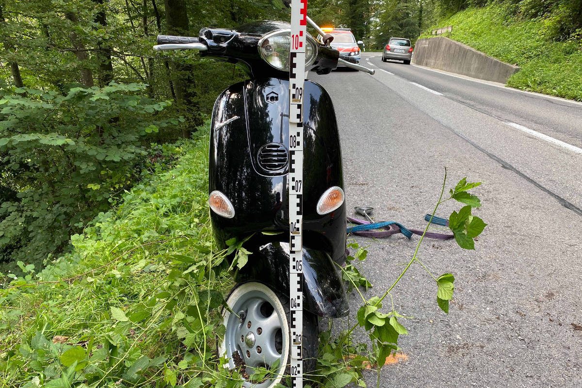 Baar ZG – Roller landet im Tobel