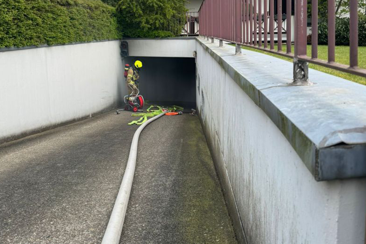 Ratingen – Oldtimer-Abgase in Tiefgarage