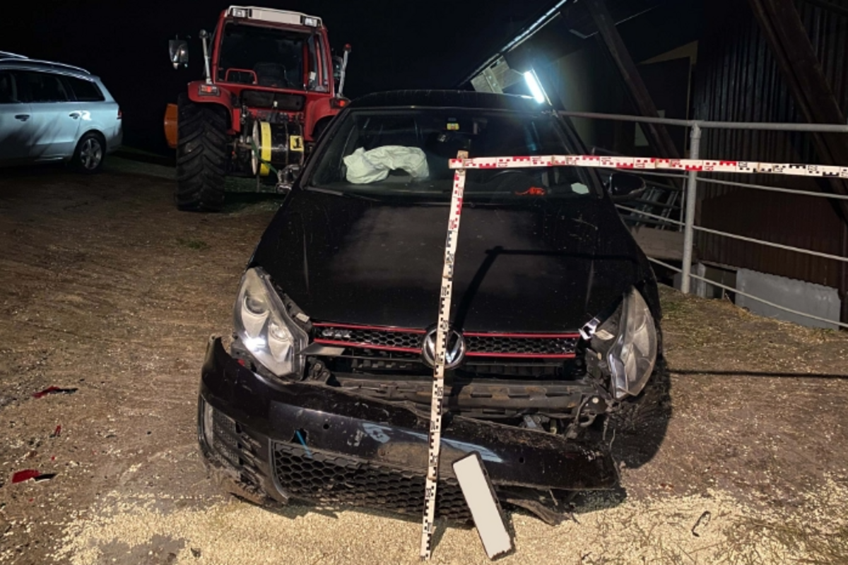 Unfälle in Zug - Fussgängerin von Auto erfasst und erheblich verletzt - Alkoholisierter Autofahrer verunfallt 