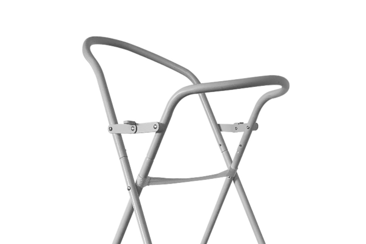 BFU – Sturzgefahr für Babys - Sicherheitswarnung von Rejack Sàrl zu faltbarem Baby-Badewannenständer «Shnuggle» 