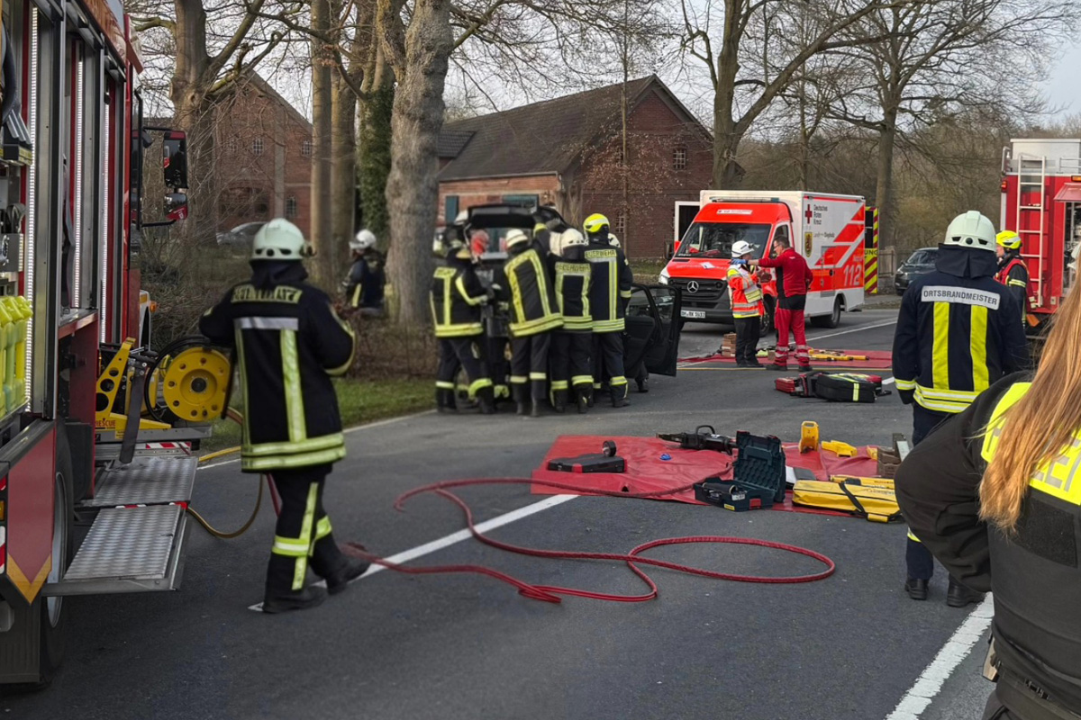 Bassum – Frau und zwei Kinder bei Unfall teils schwer verletzt