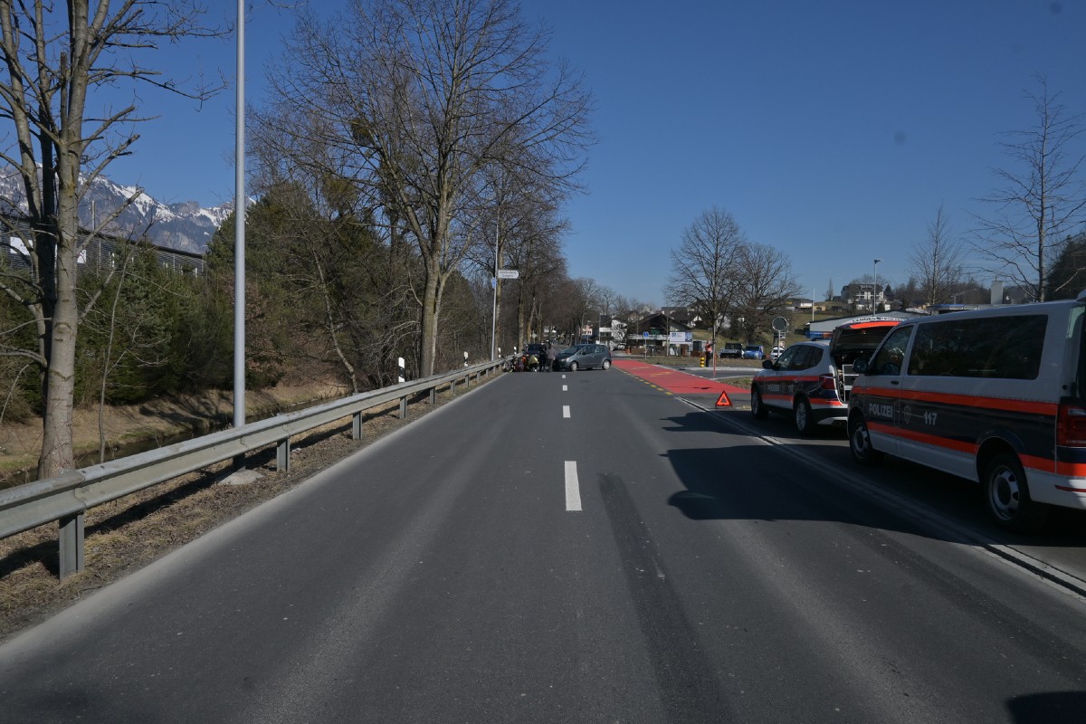 Bendern FL - Verkehrsunfall zwischen Fahrrad und Personenwagen