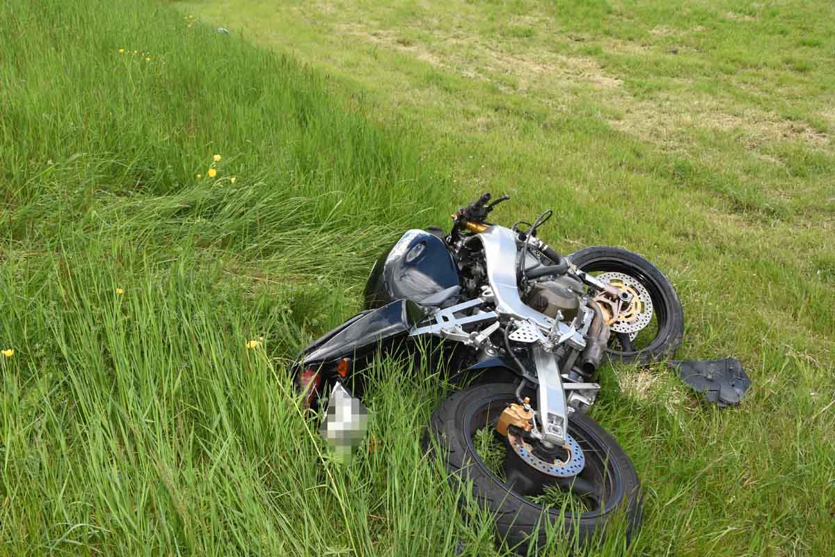 Wil SG - 31-jähriger Biker bei Unfall mit Lieferwagen verletzt