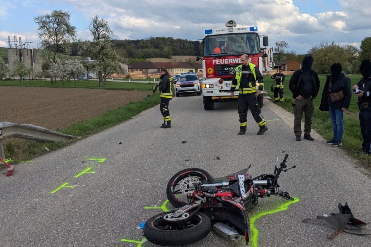 St. Valentin – Junger Motorradfahrer bei Unfall schwer verletzt