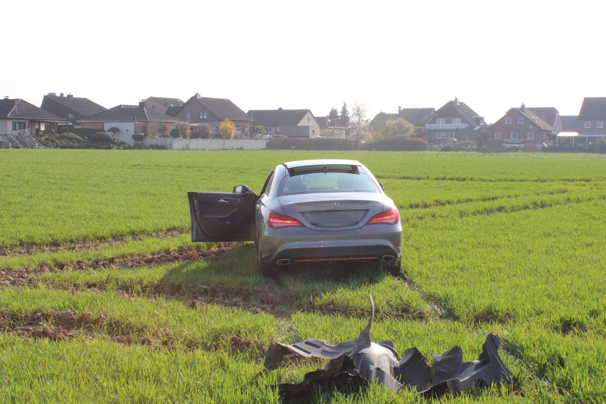 Jülich – Unfall nach riskantem Überholmanöver