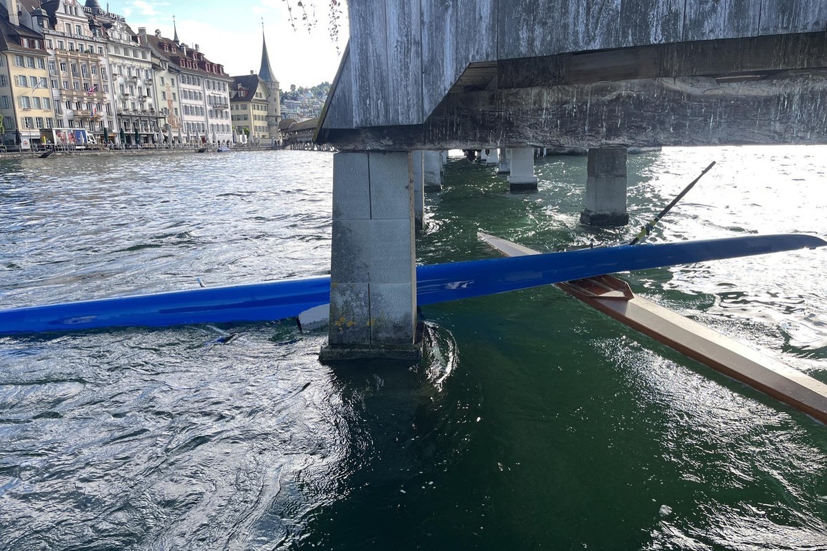 Stadt Luzern – Ruderboote kollidieren – Polizei rettet drei Personen aus der Reuss