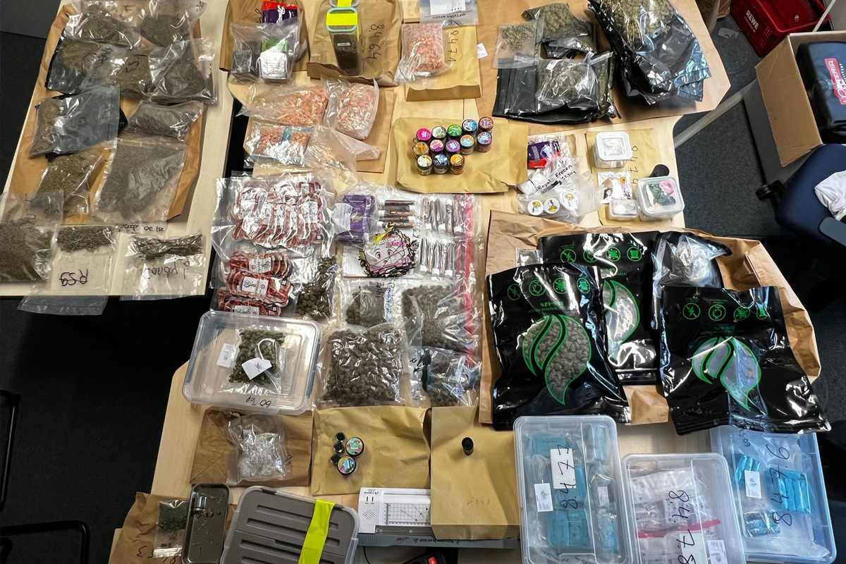 Köln – Festnahmen nach Drogenhandel über soziale Netzwerke