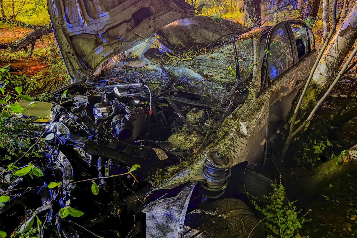 Wildeshausen – Auto schleudert nach Unfall mit 170 km/h in Wald