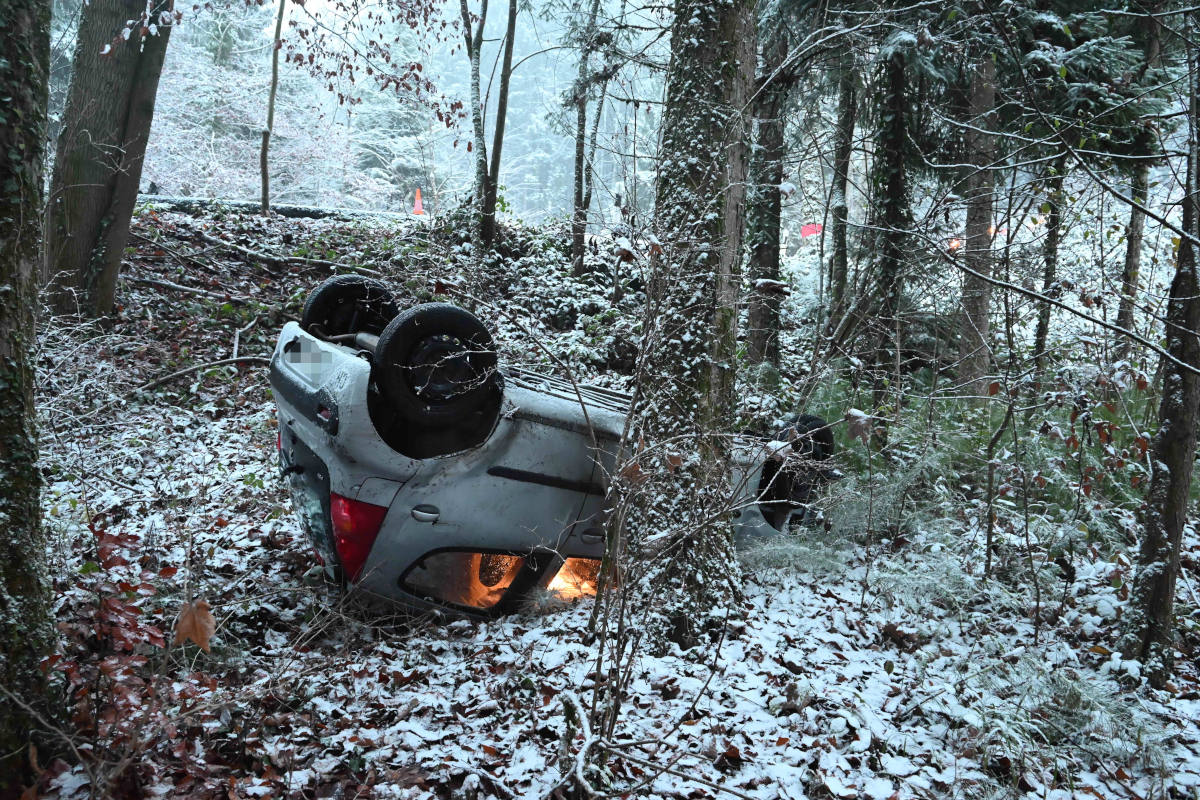 Flawil SG – Mann mit Auto überschlagen