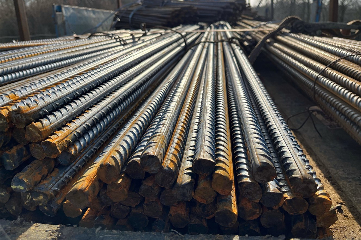 Nettetal – Lkw mit 25 Tonnen ungesicherter Ladung gestoppt