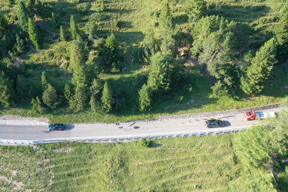 Preda GR - Albulapass wegen Verkehrsunfall lange gesperrt