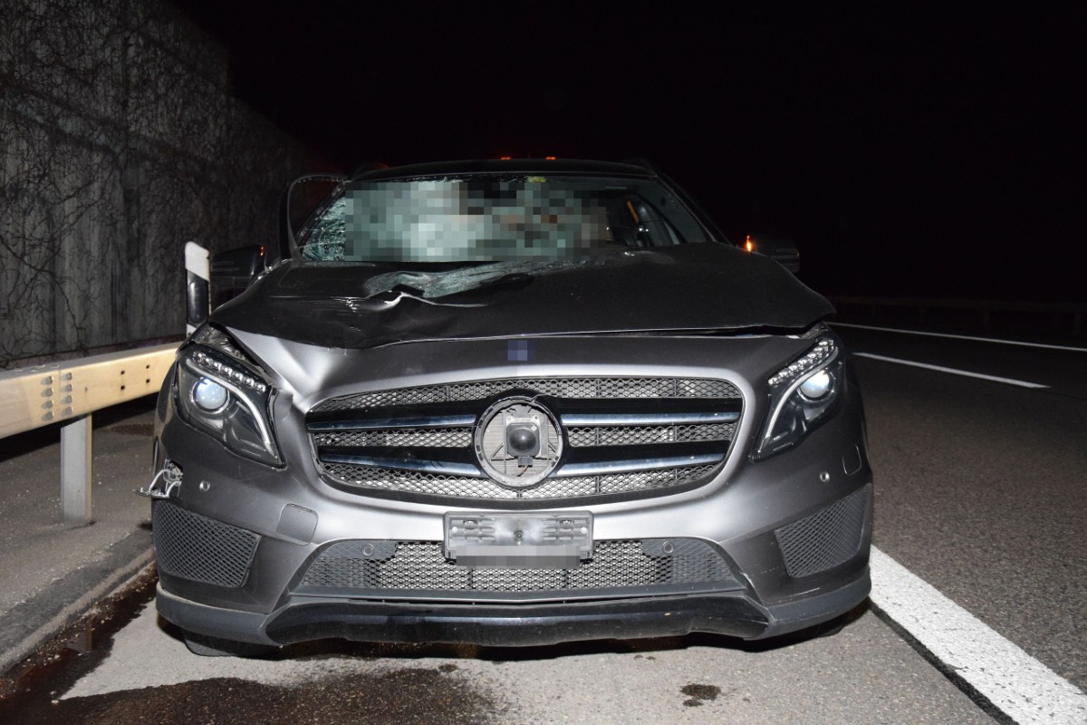 Flumenthal SO - Tragisches Unglück auf der Autobahn A1 - Mann von Auto erfasst und schwer verletzt!