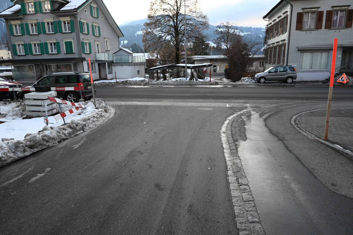 Nesslau SG – Autofahrerin nach Unfall gesucht