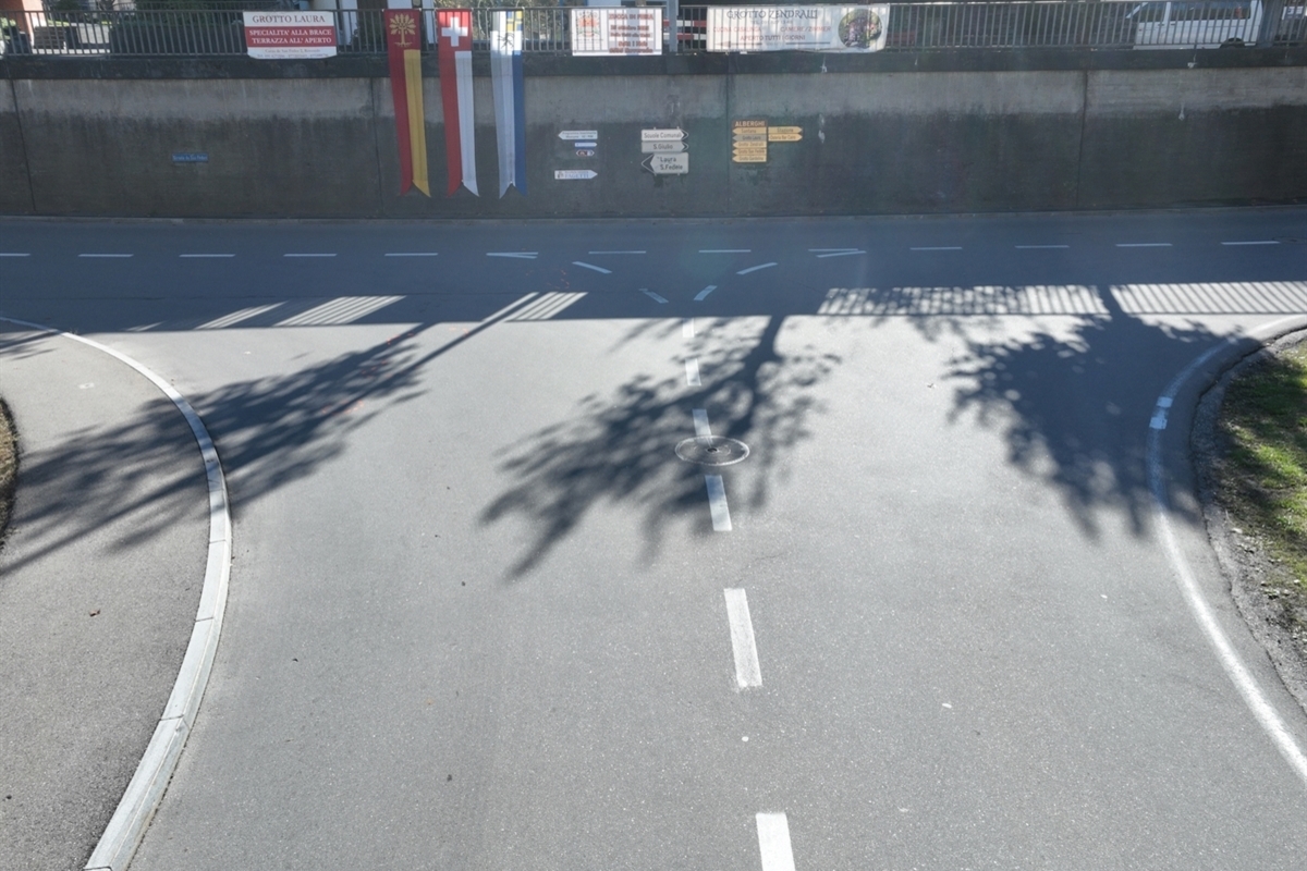 Roveredo GR – Velofahrer bei Verkehrsunfall verletzt