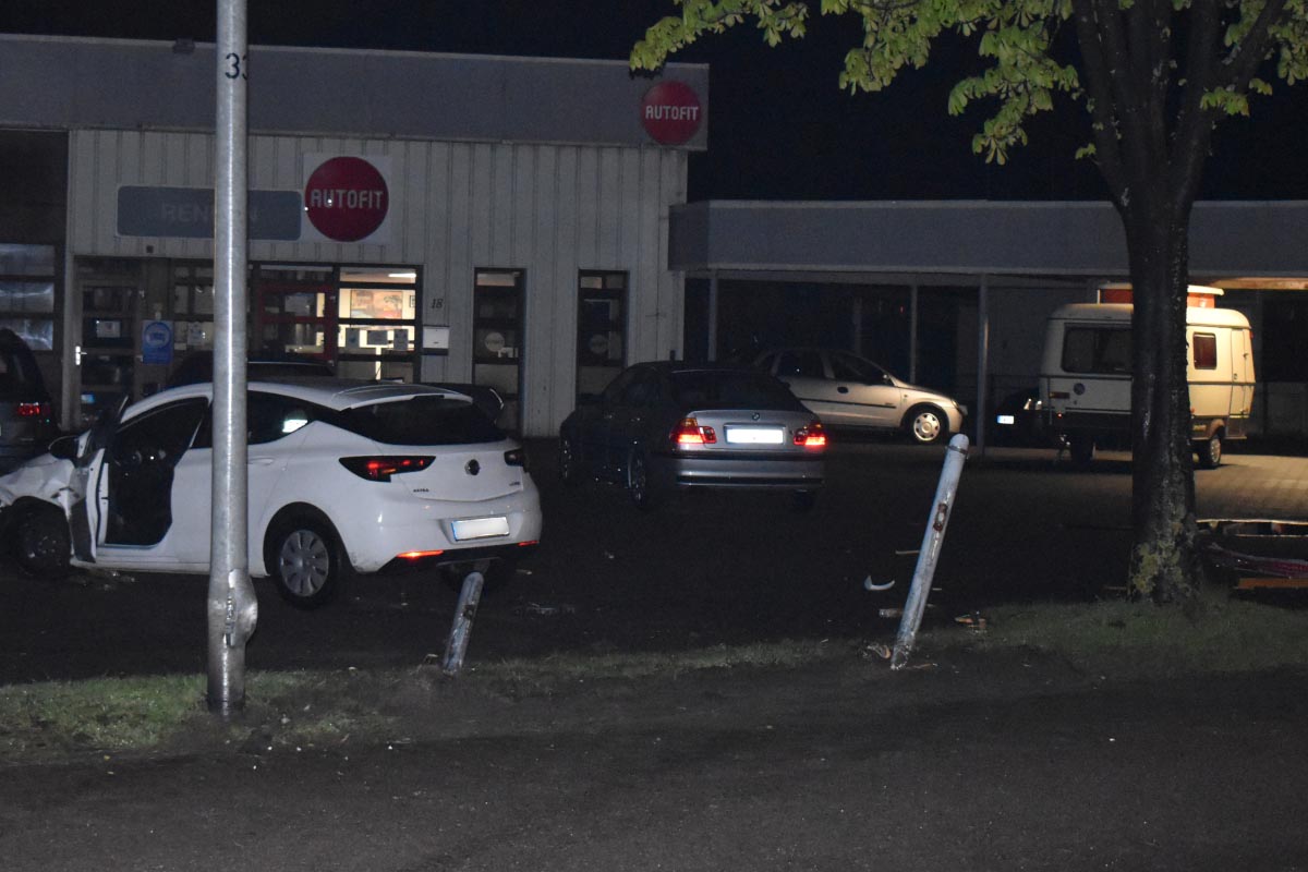 Westerstede - Betrunkene Frau verursacht Unfall