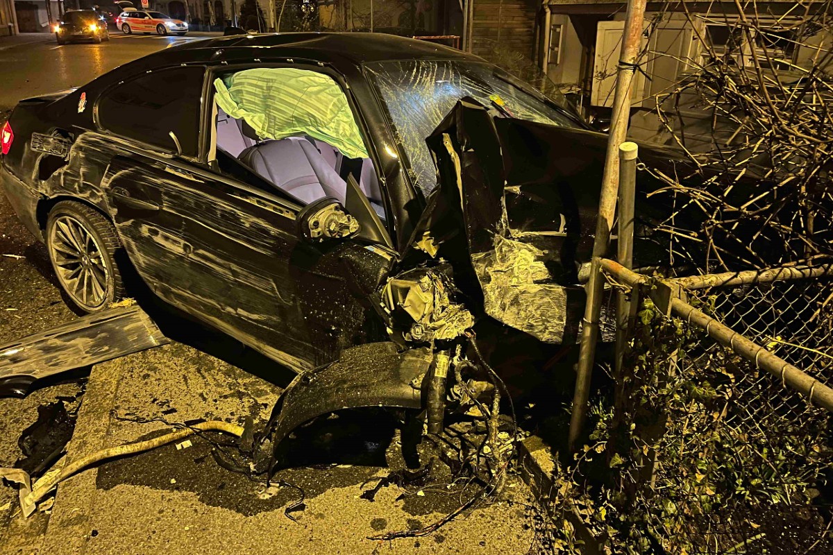  Rheineck SG - Junge Frau baut in fahrunfähigem Zustand heftigen Unfall im BMW
