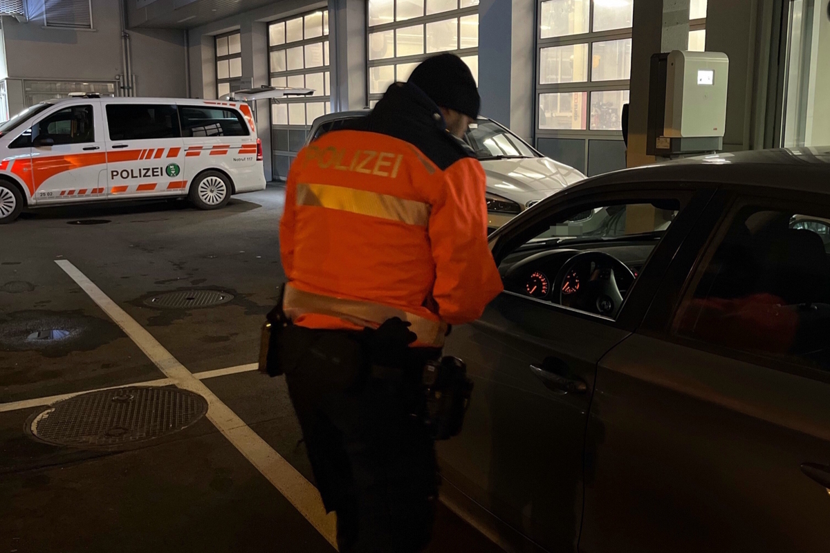 Heerbrugg SG – 98 Fahrzeuge bei Lichtkontrolle angehalten