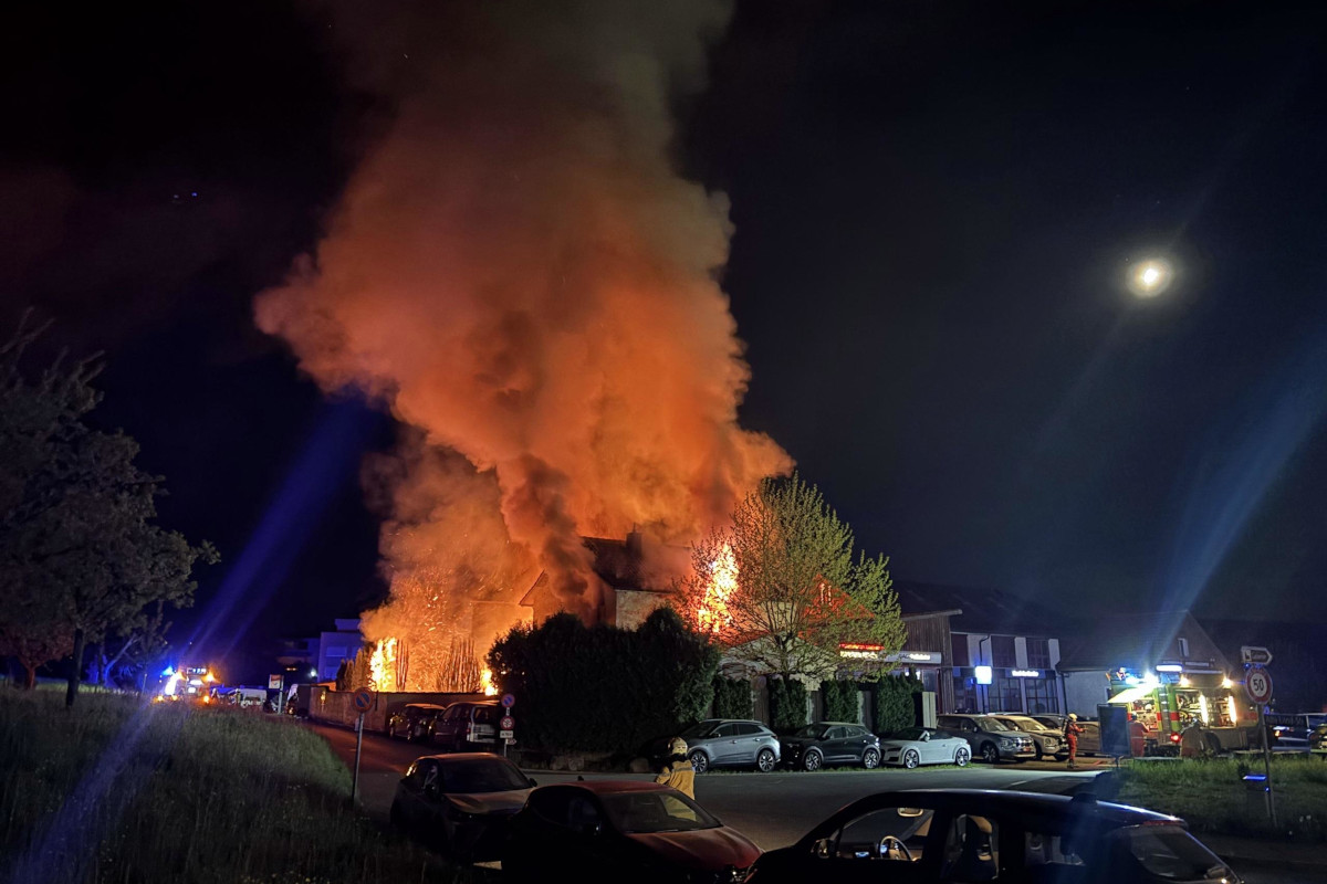 Dübendorf ZH – Mehrfamilienhaus nach Brand unbewohnbar