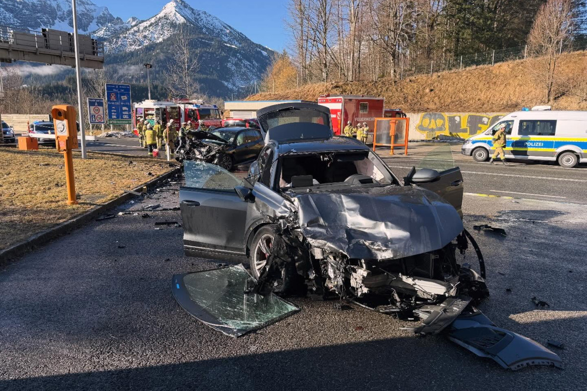 Vils – Vier Verletzte bei Unfall auf Fernpassstraße
