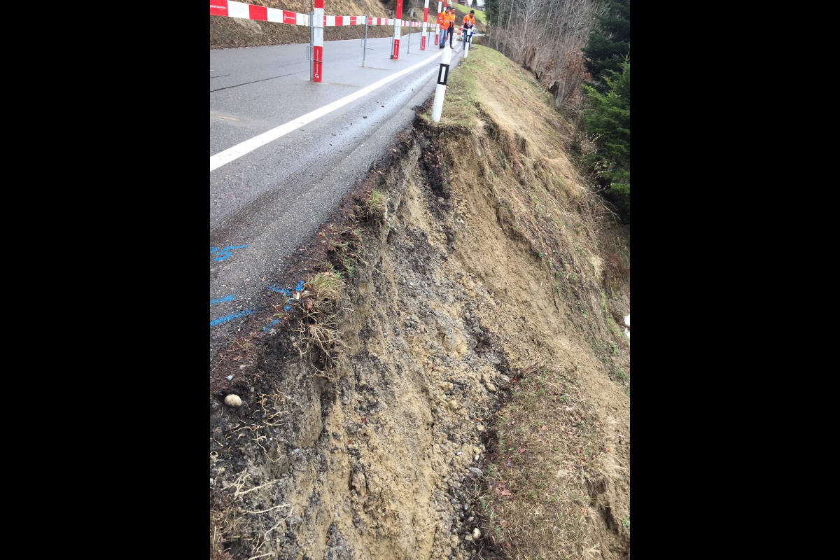Walzenhausen AR – Strassensicherung nach Erdrutsch