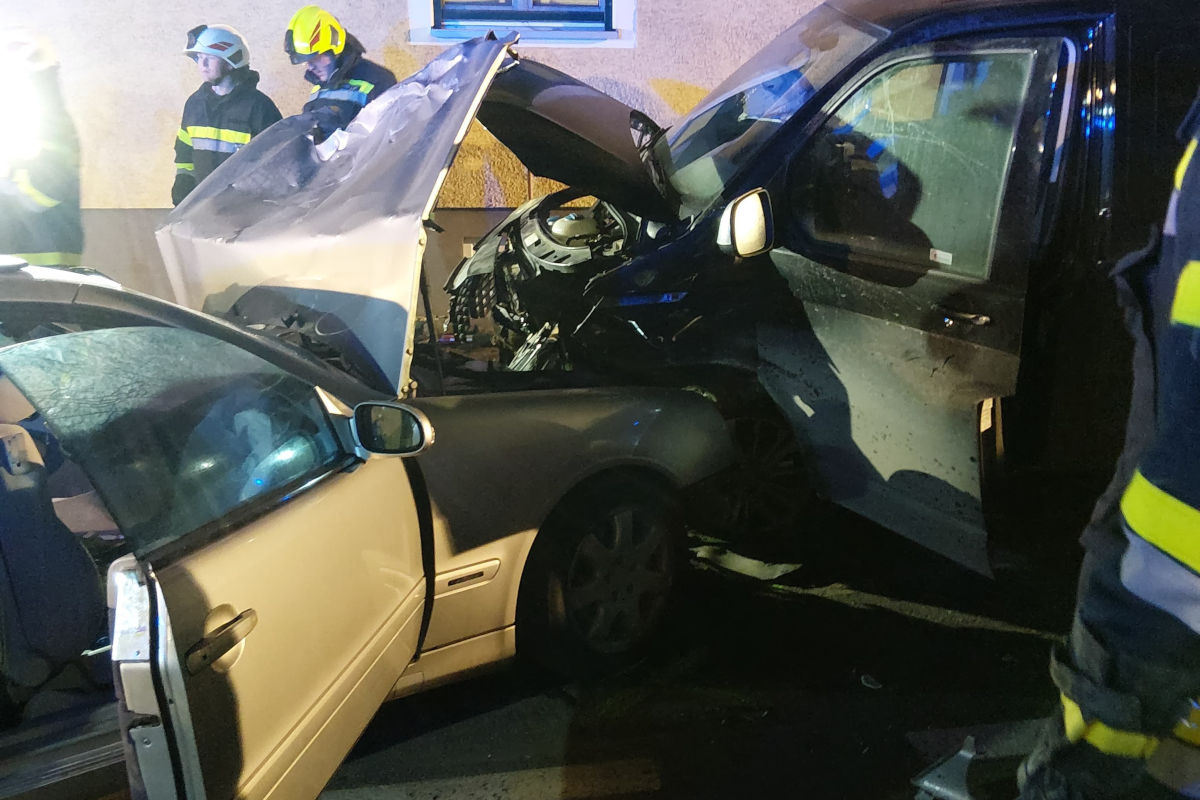 Arnfels – Sechs verletzte Personen bei schwerem Unfall