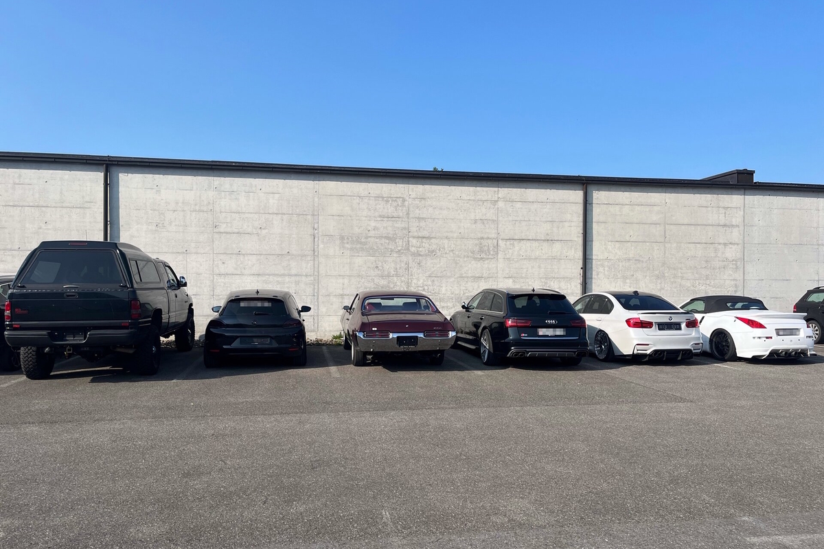 Raum Bodensee SG - Polizei legt mehrere Fahrzeuge still