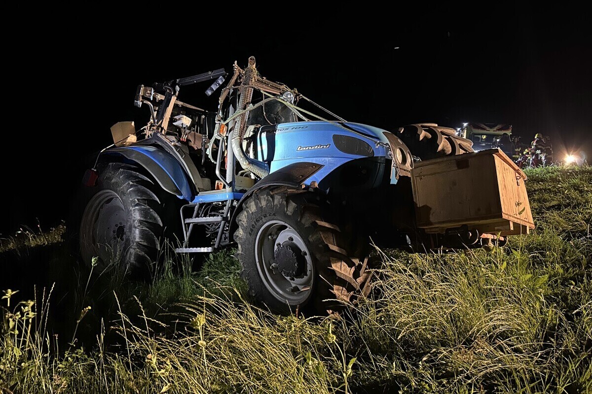 Steinerberg SZ - Rega nach Traktorunfall im Einsatz 