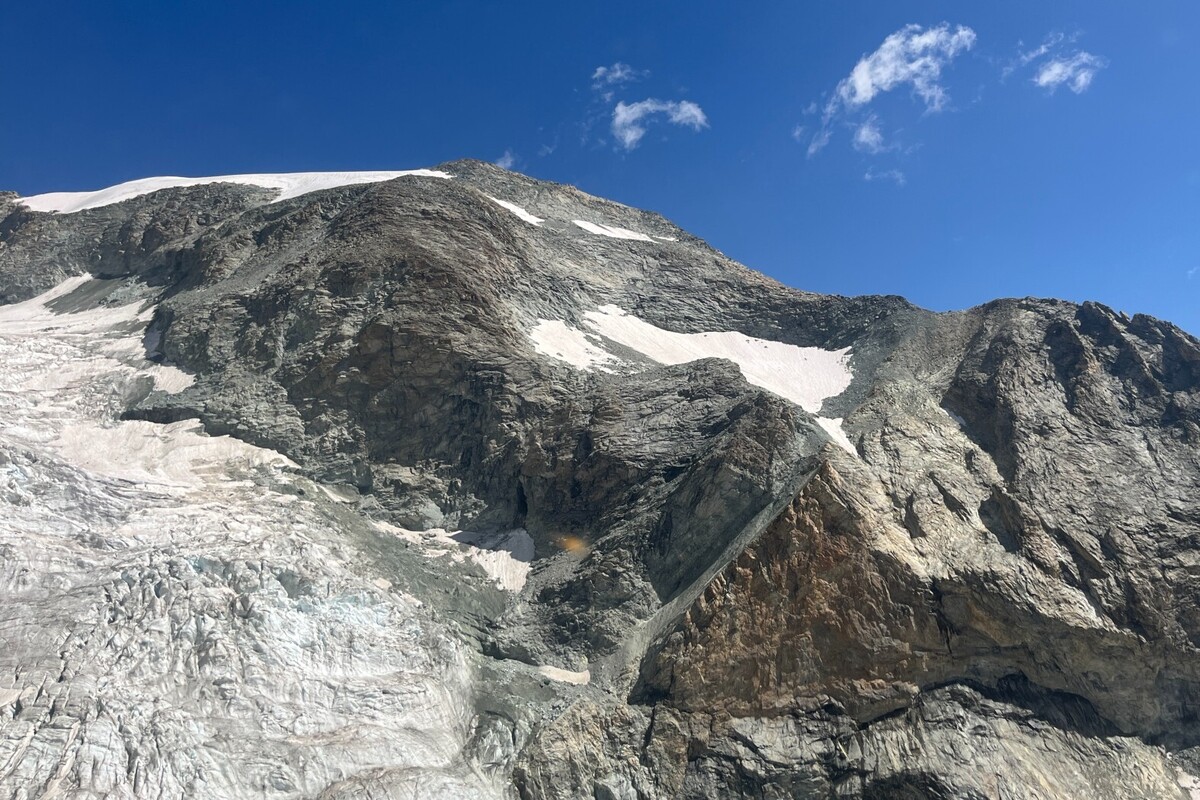 Zermatt VS - Alpinist stürzt rund 200 Meter tief in den Tod