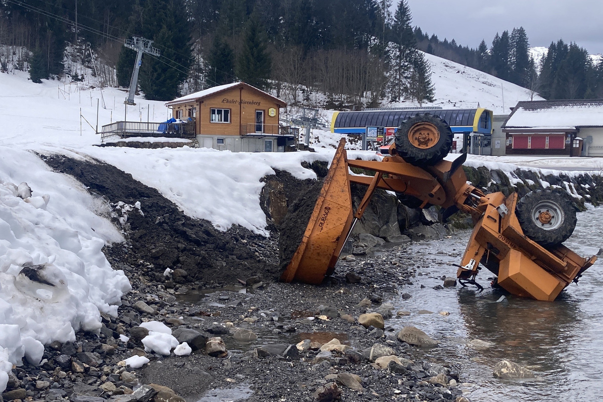 Flühli LU – Arbeiter wird nach Unfall ins Spital geflogen