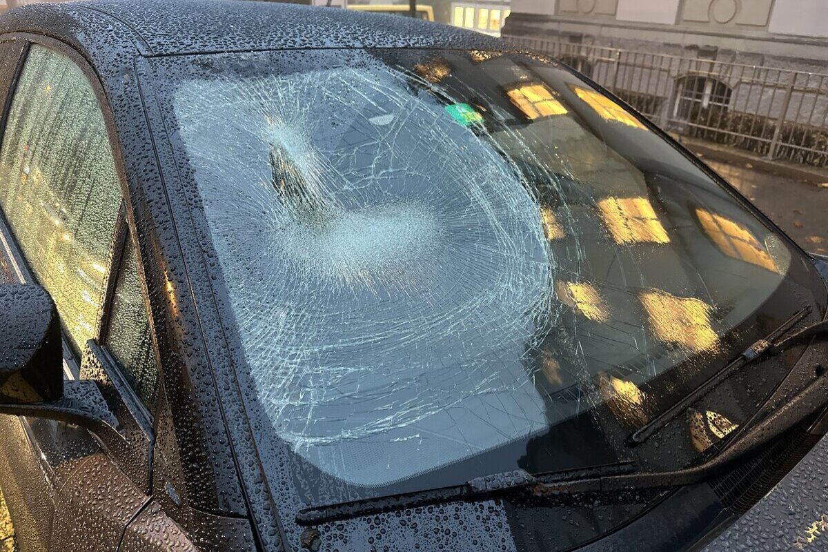 St.Gallen – Autofahrer erfasst Velofahrer 