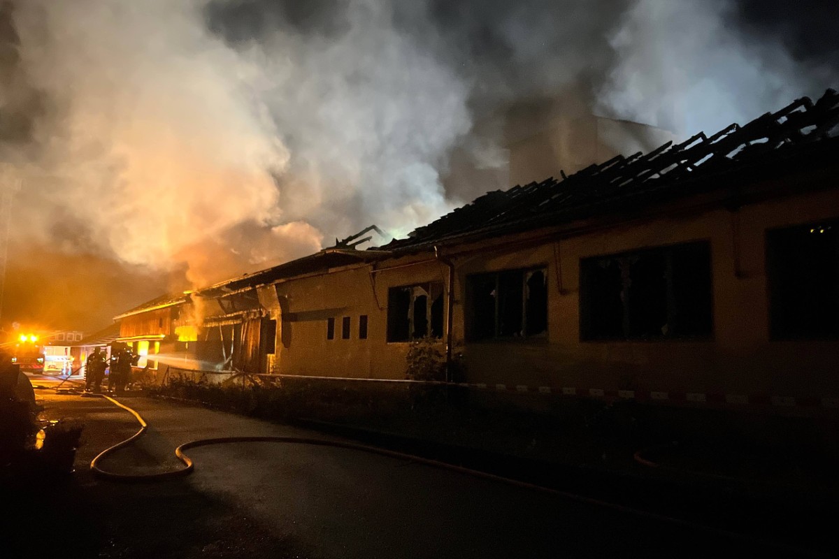 Büsserach SO - Gewerbeliegenschaft durch Feuer massiv beschädigt