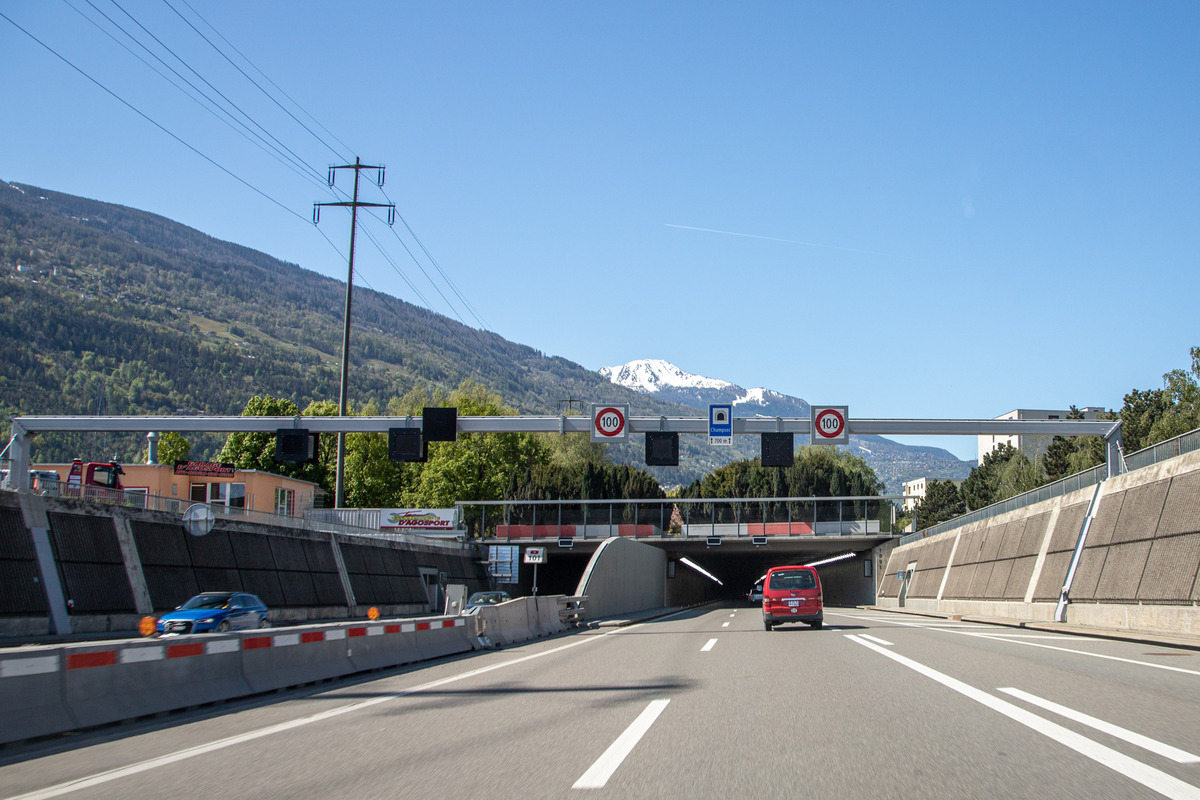 Nachtsperrungen auf der A9 bei Sion wegen Technikarbeiten