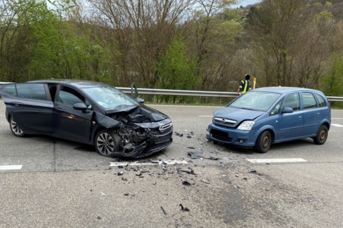 Wolfstein – Unfall auf B270 mit zwei Verletzten