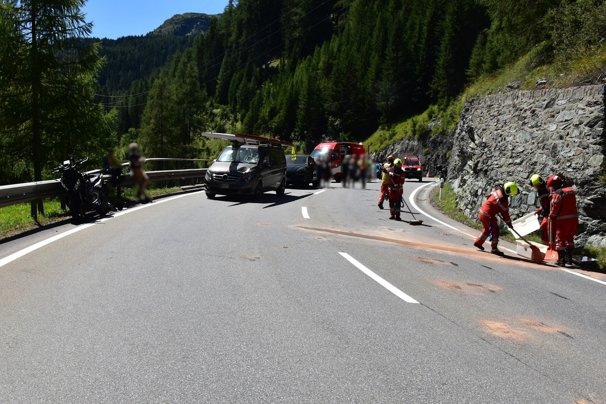 Sur GR - Frontalkollision auf der Nationalstrasse N3