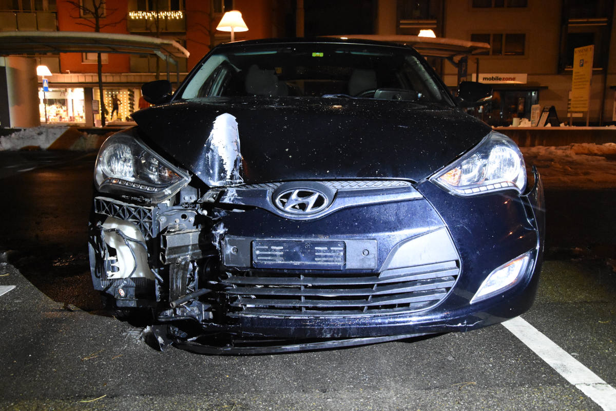 Gossau SG – Kandelaber in alkoholisiertem Zustand umgefahren