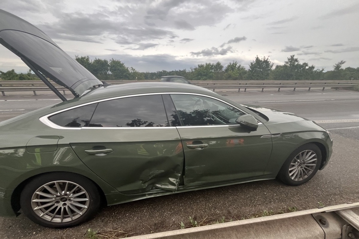 Unfall auf der BAB 65 – Anhänger löst sich – Fahrer unter Alkoholeinfluss