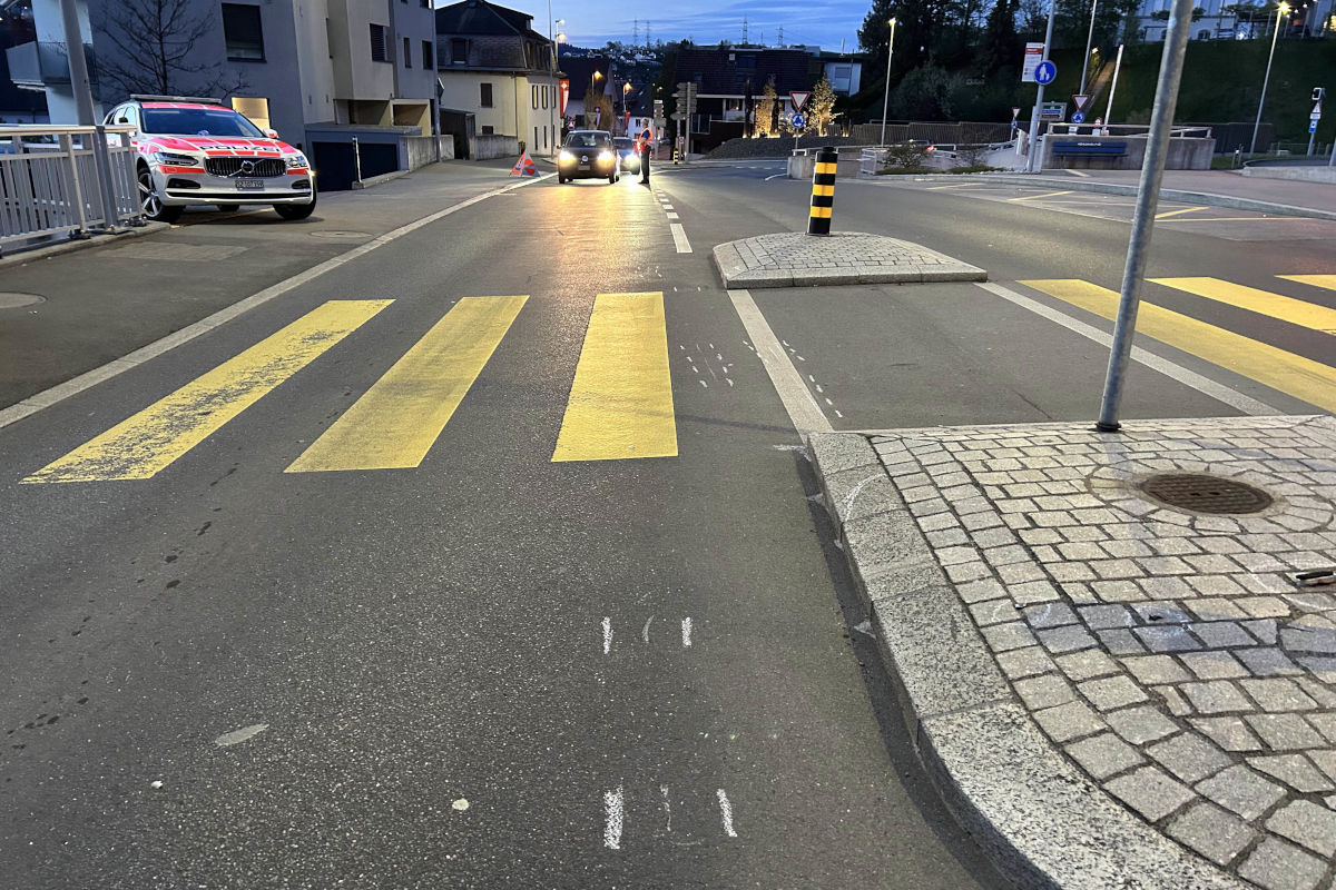 Küssnacht SZ – Motorradlenker nach Unfall im Spital