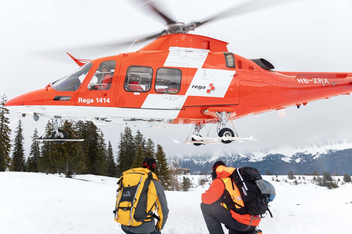Skiunfall in Flumserberg Tannenheim SG – Skifahrer prallt mit dem Kopf gegen einen Pfosten
