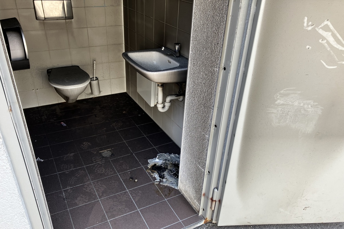 Zeugenaufruf nach Sachbeschädigung in Netstal GL 