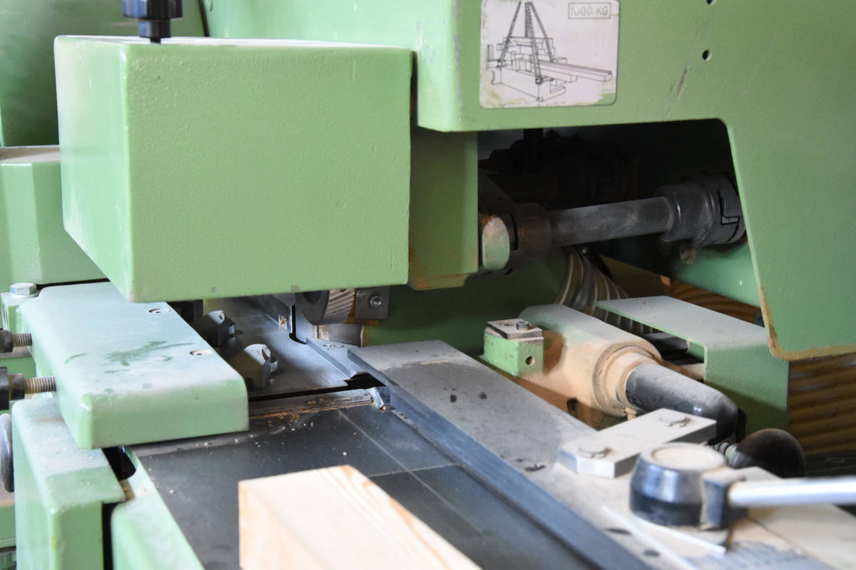 Weesen SG – Arbeitsunfall an Hobelmaschine