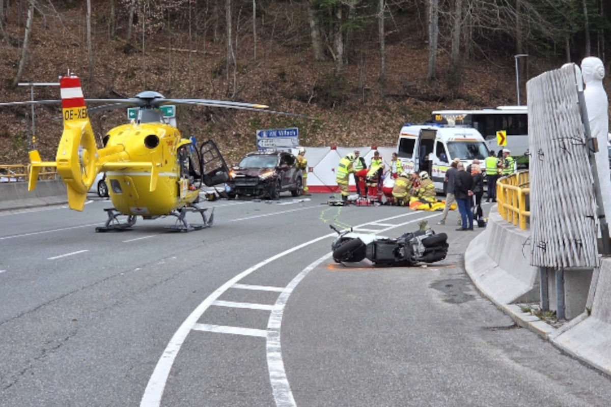 Hof bei Salzburg – Schwerer Unfall zwischen Pkw und Motorrad